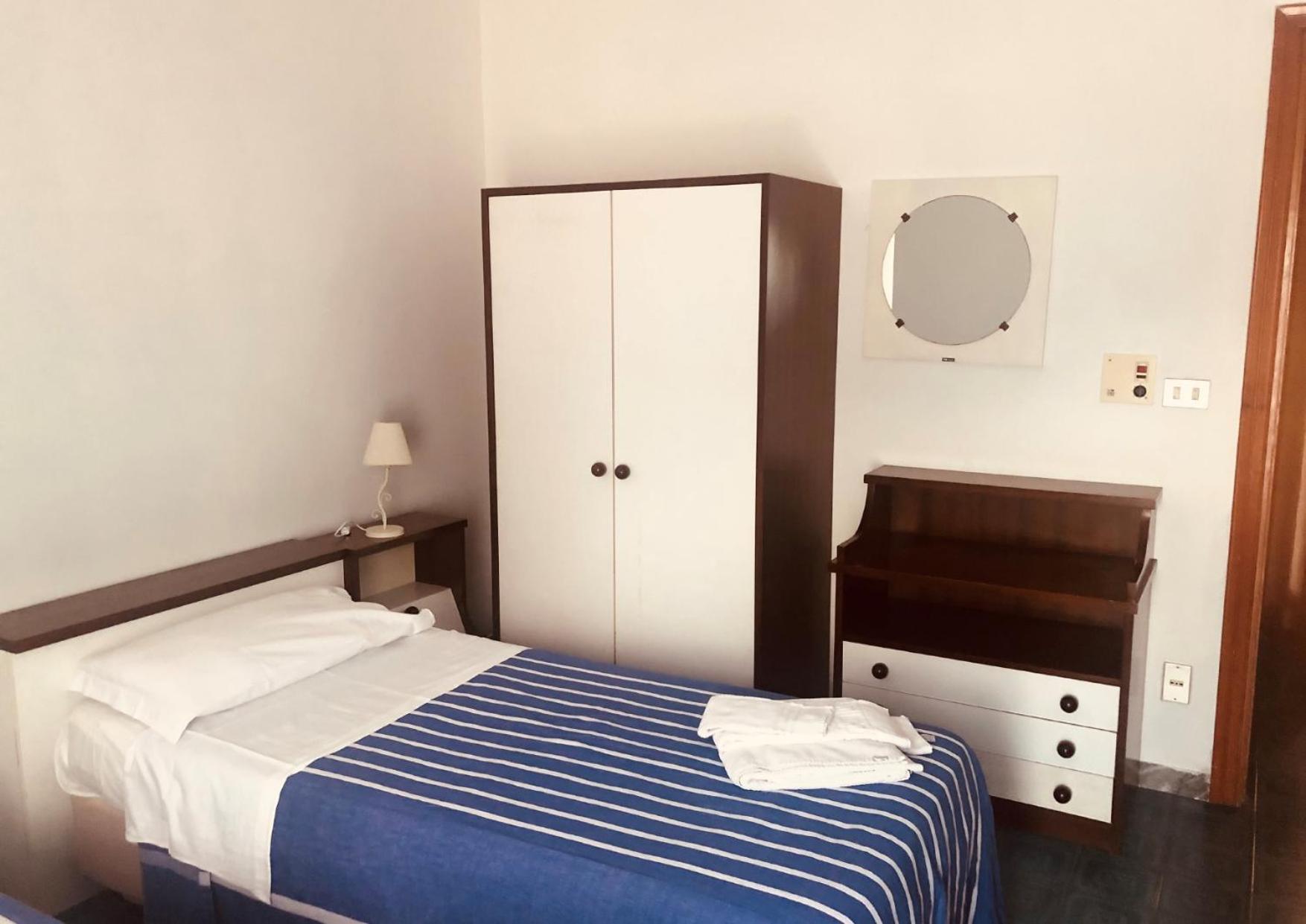 Hotel Mediterraneo Гуардия-Пьемонтезе Экстерьер фото